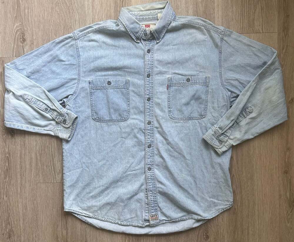 Levi's Vintage Red Tab Light Wash Denim Long Sleeve Button Up Shirt Men's XL